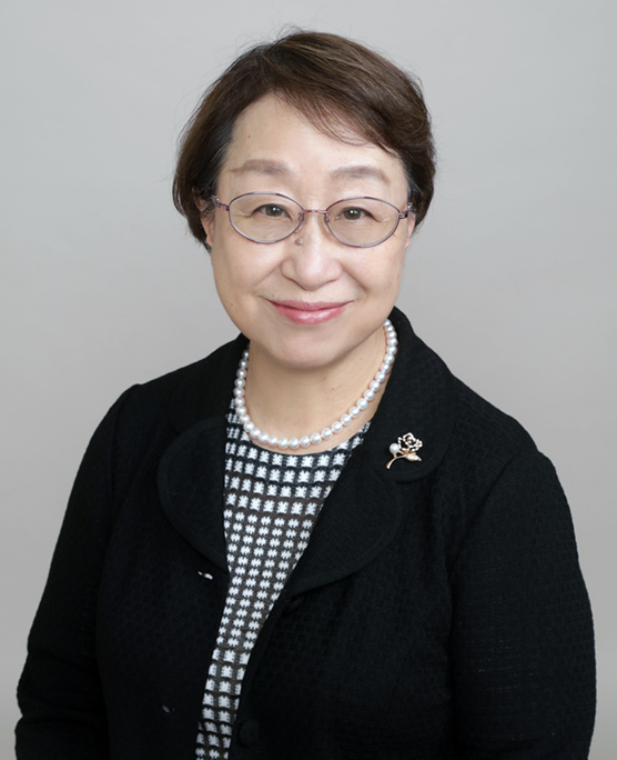 奈良歯科衛生士専門学校
                                       校長　冨森　裕美子